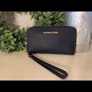 Michael Kors Navy zip around wallet